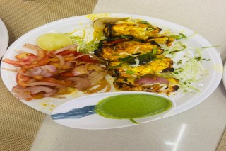 Viraj Hotel & Restaurant
