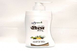 Take Kamdhenu Reetha Shampoo Panchgavya