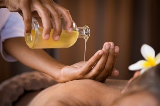Della Spa In Chandrapur 8422019060