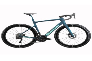 2026 Bianchi Infinito Pro 105 DI2 Road Bike (KINGCYCLESPORT)